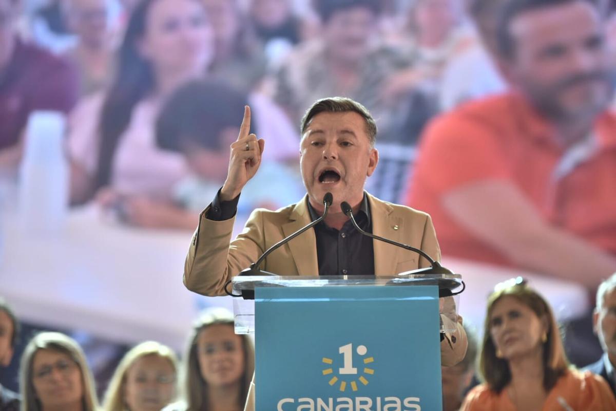 Primero Canarias reúne a 2.000 personas en su primer encuentro de militantes y simpatizantes Primero Canarias reúne a 2.000 personas en su primer encuentro de militantes y simpatizantes