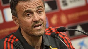 Luis Enrique dona descans a Busquets i convoca cinc blaugranes per al primer amistós d’Espanya en 18 anys a Catalunya