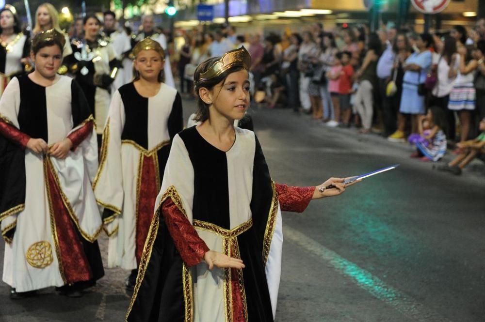 Desfile de Moros y Cristianos - Murcia se conviert