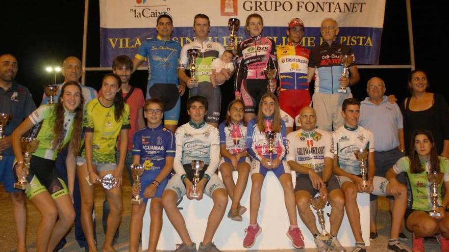 Podio general del viernes del ´Trofeu Aguamar-Sa Cadència´ del ´Vila de Sineu 2015´.