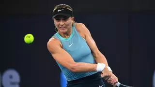 Anisimova corta el camino de Badosa