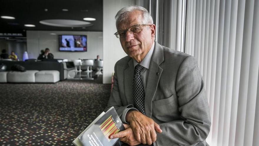 Borrell denuncia que le han estafado por internet 150.000 euros