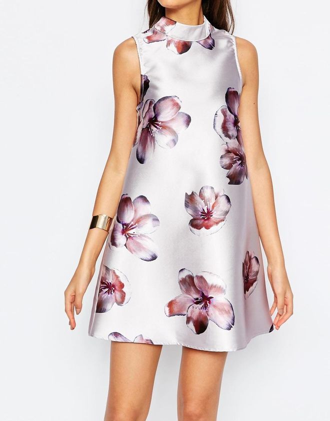 Vestido recto con estampado de flores muy grandes, True Decadence Tall