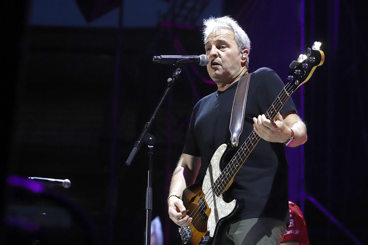 Hombres G enloquecen al público de Los Califas