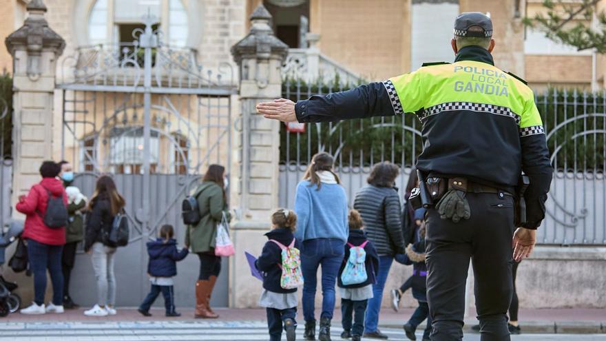 Gandia crea una unidad policial para conflictos en el ámbito educativo