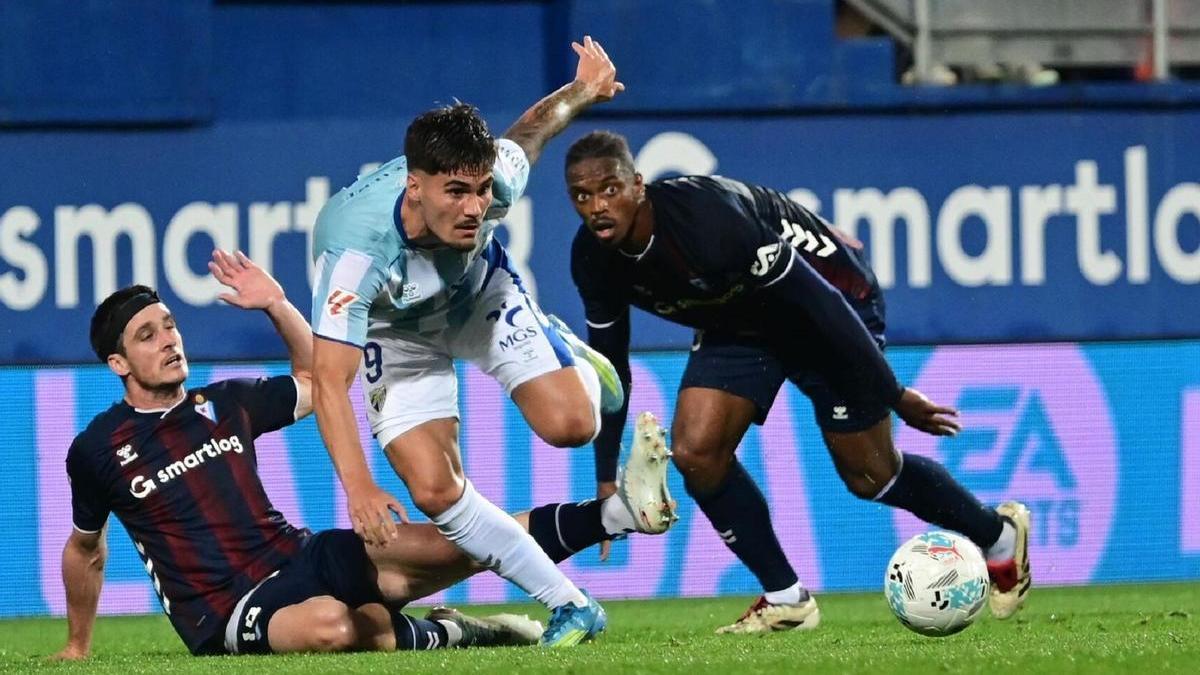 El Eibar podría facilitarle al Málaga CF el camino al play off.