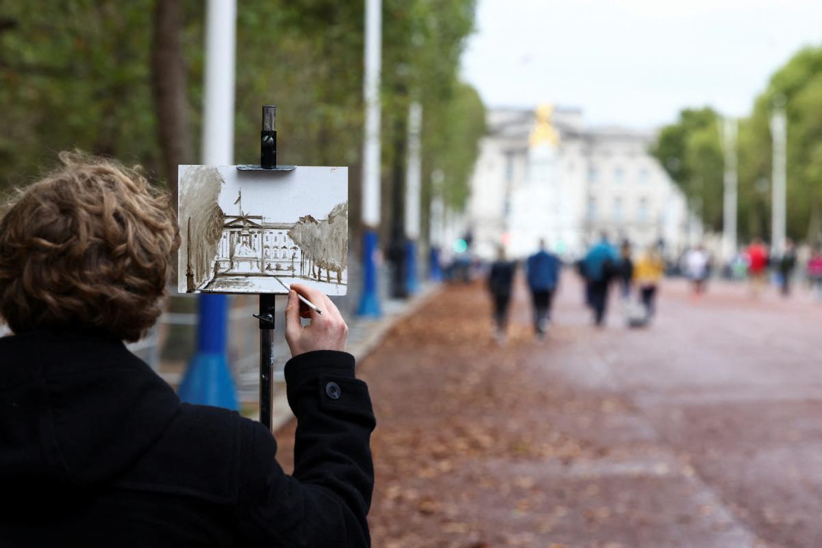 Tributo a Isabel II frente al palacio de Buckingham