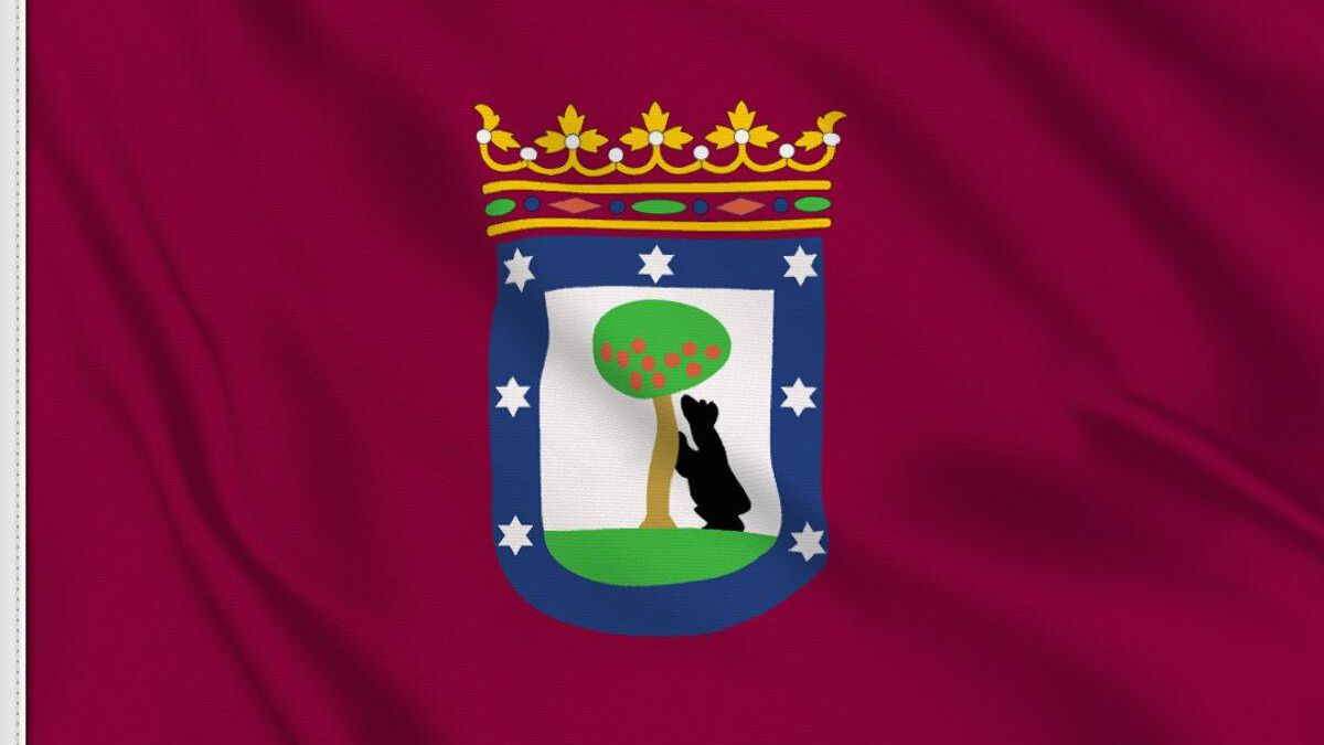El escudo oficial de Madrid no responde exactamente a su popular nombre: 'El Oso y el Madroño'.