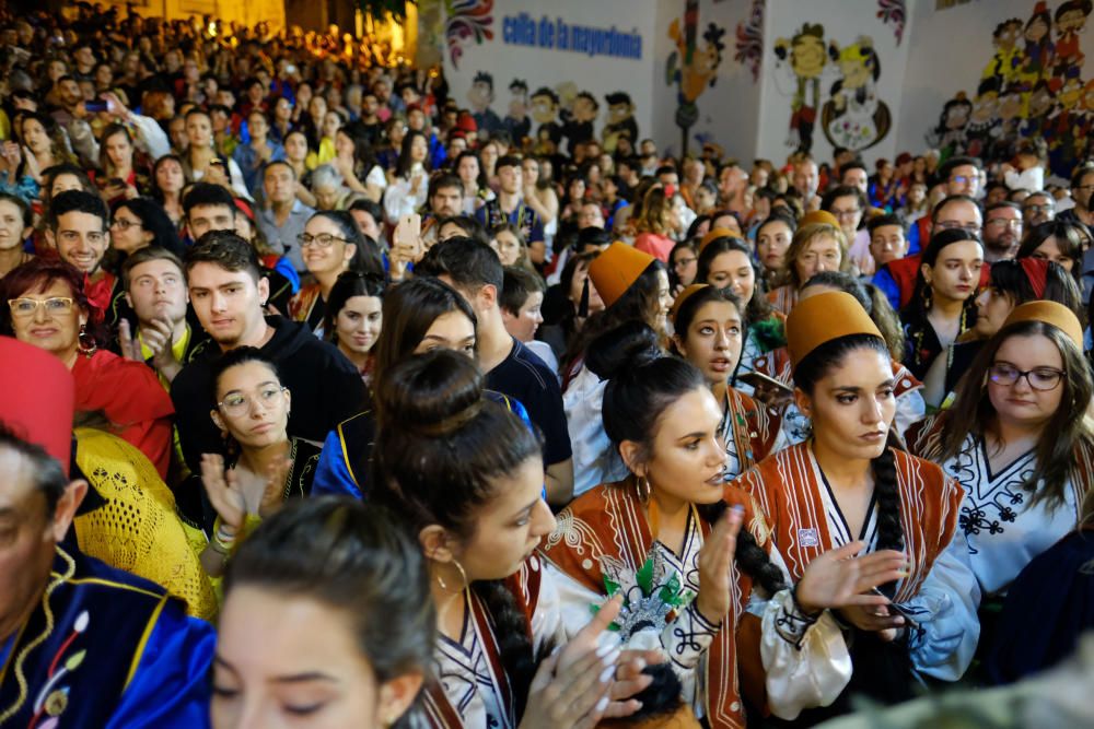 Miles de devotos festeros acompañaron al santo anacoreta en la sobria y tradicional Procesión