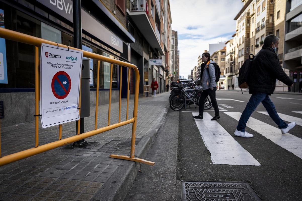 Las vallas de obra ya han llegado a la avenida de Valencia, cuya reforma empezará la próxima semana.