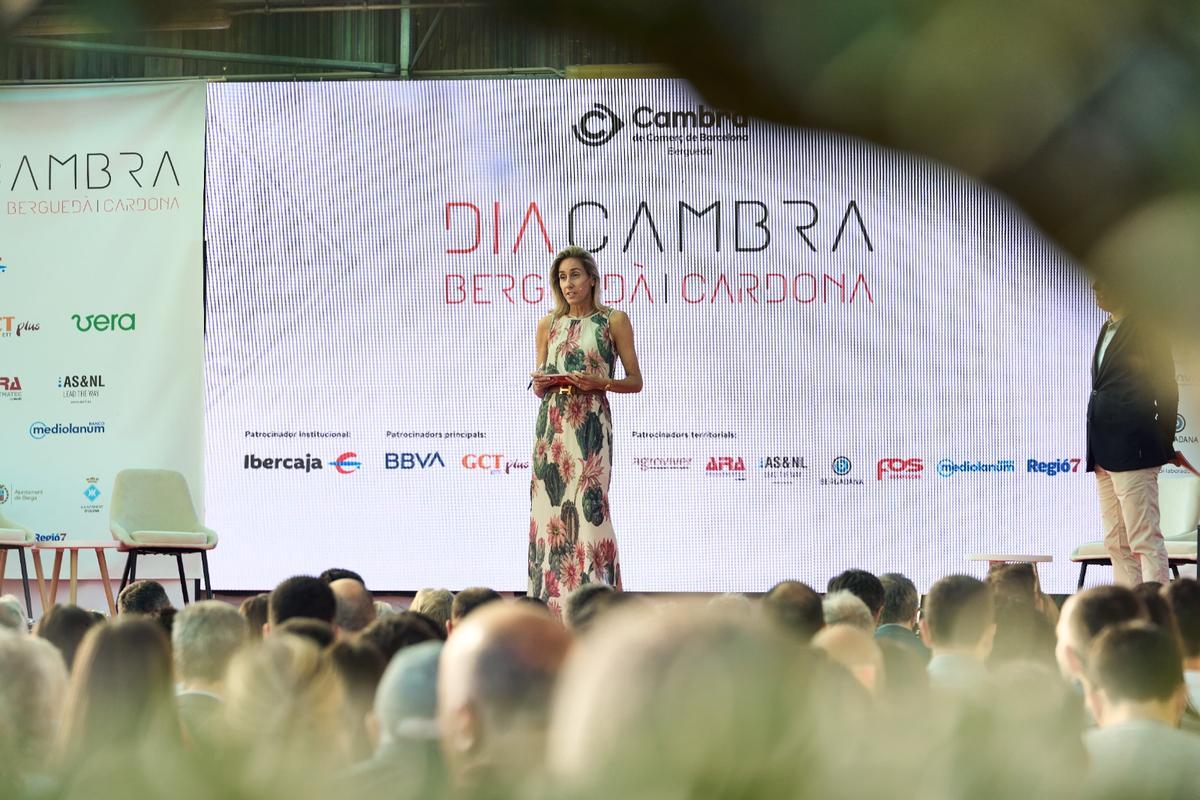 La presidenta de la Cambra al Berguedà, Mercè Sallés, durant la seva intervenció