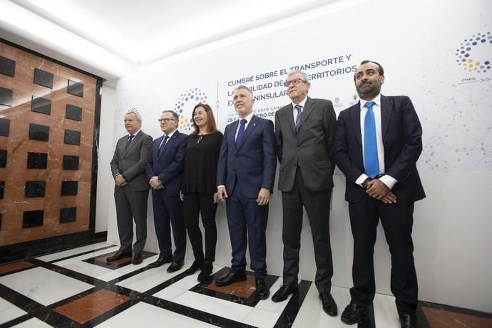 28.01.20. Las Palmas de  Gran Canaria. Cumbre sobre el transporte y la movilidad de los territorios extrapeninsulares. Presidencia del Gobierno de Canarias. Foto Quique Curbelo