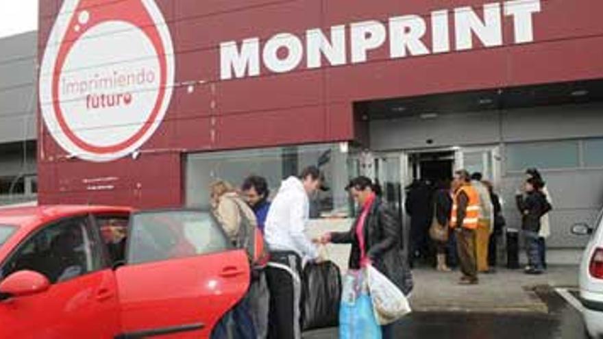 La Junta destaca que gracias a Sofiex aparecen soluciones para Lusográfica, Montprint y Caval