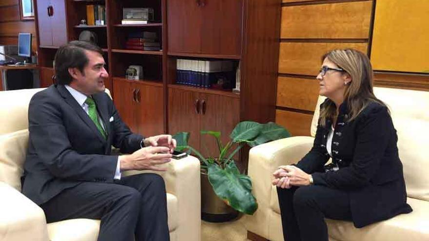 Suárez-Quiñones y Martín Pozo, reunidos.