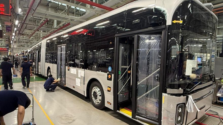 Última semana de fabricación para los tranvibuses de Murcia
