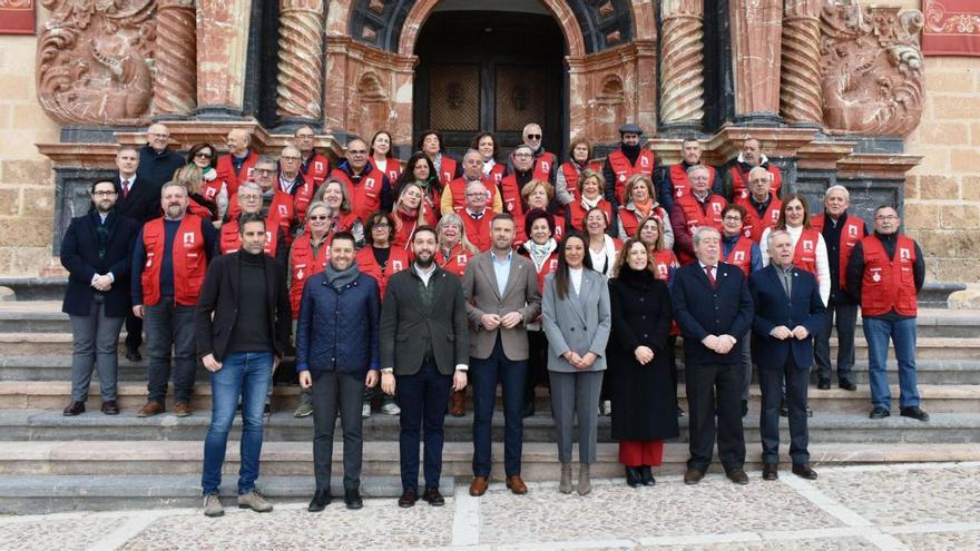 Presentación oficial de los chalecos de los voluntarios del Año Jubilar.