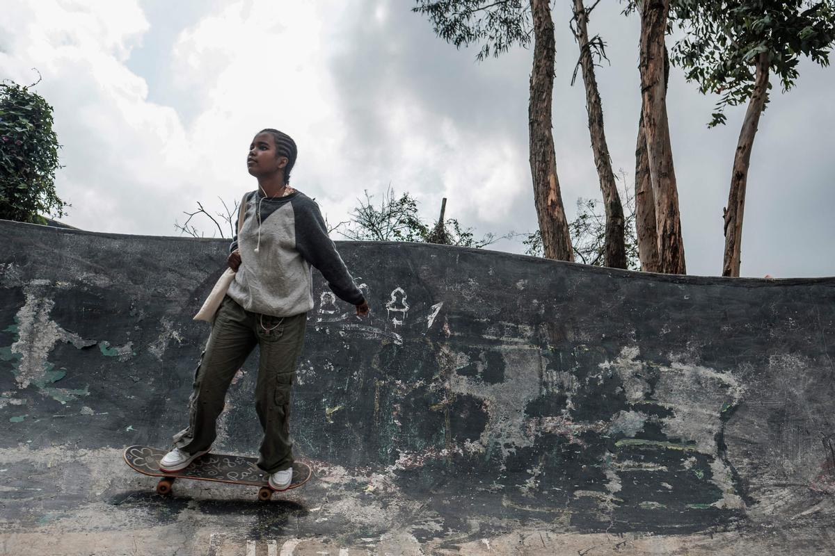 El skate entre niñas etíopes, mejora su salud mental y las empodera