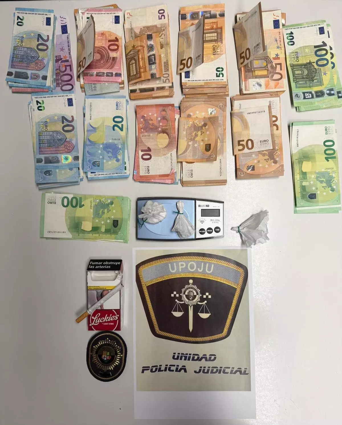 Pillado en Silla con 12 gramos de cocaína, una balanza y casi 12.000 euros en metálico