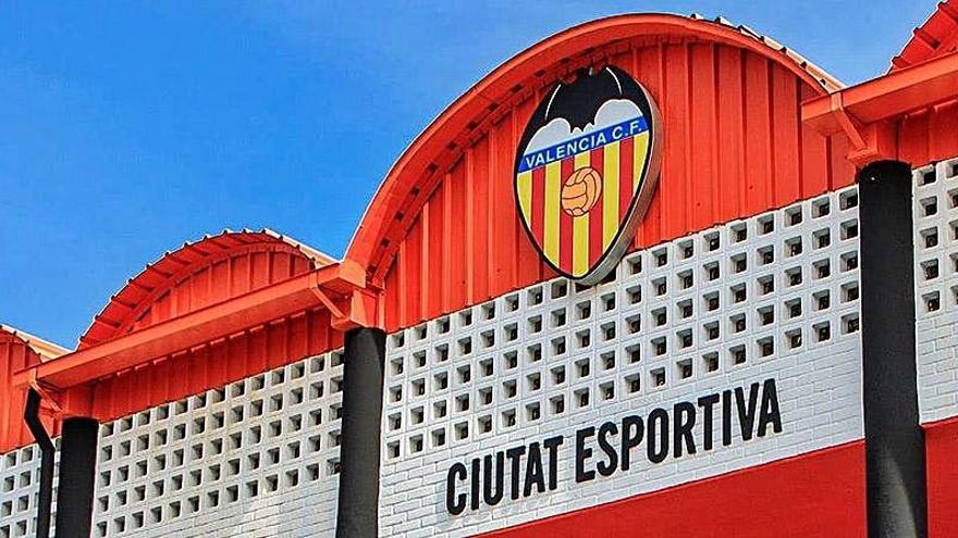 El Covid-19 azota de nuevo a la ciudad deportiva de Paterna.