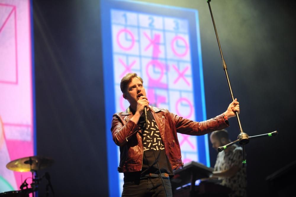 Kaiser Chiefs traen a 20.000 personas en Riazor