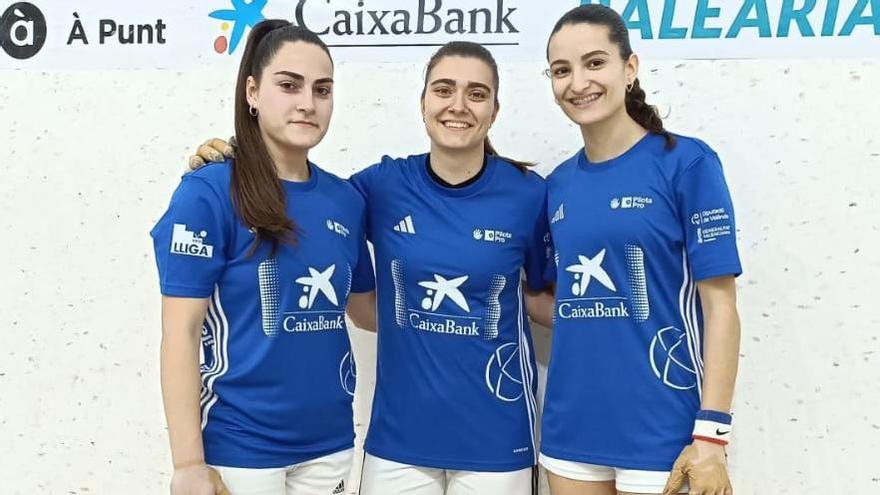 El trio de Júlia celebra una nova victòria