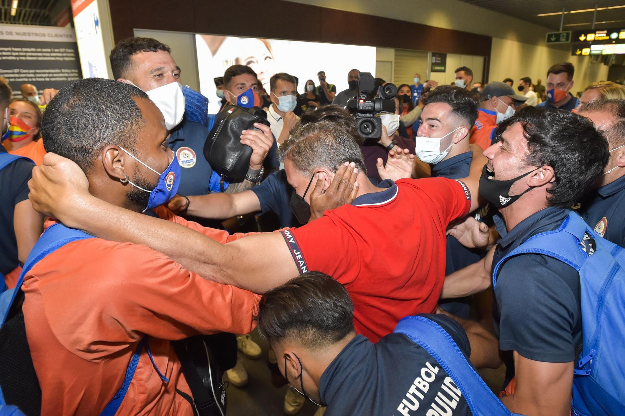 Llegada del Panadería Pulido San Mateo tras el ascenso