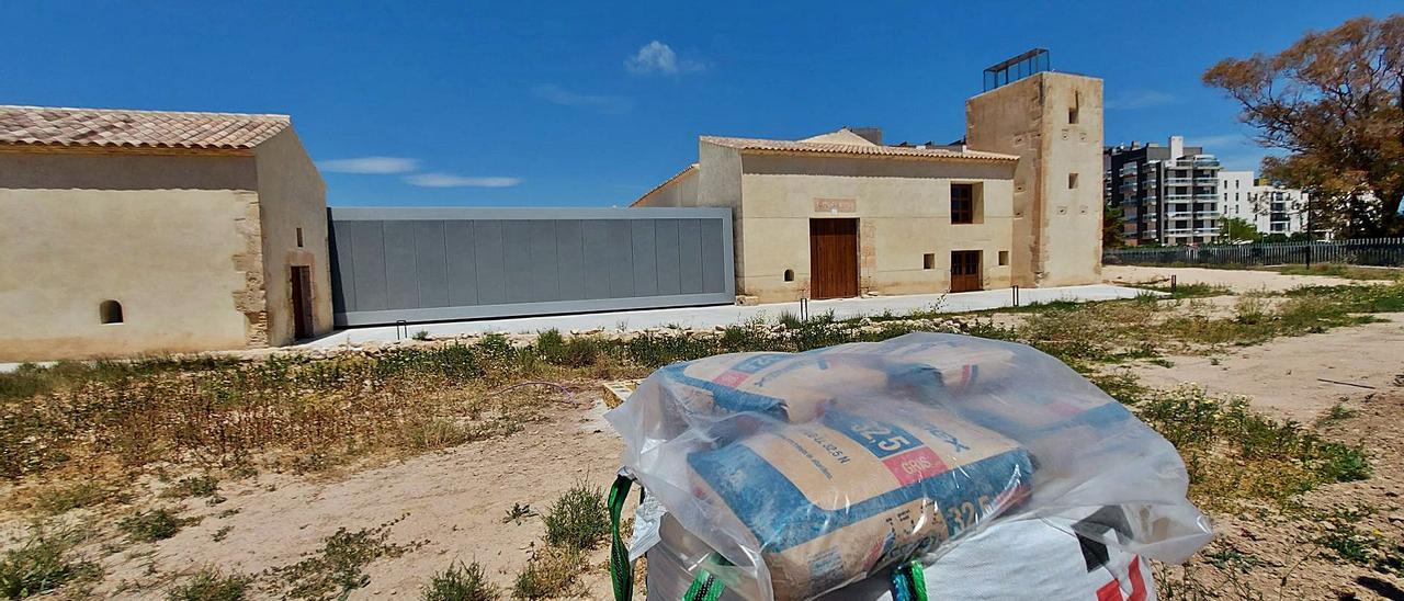 La Torre Ansaldo ya restaurada y convertida en el Centro de Interpretación de la Huerta Alicantina y la Música. | INFORMACIÓN