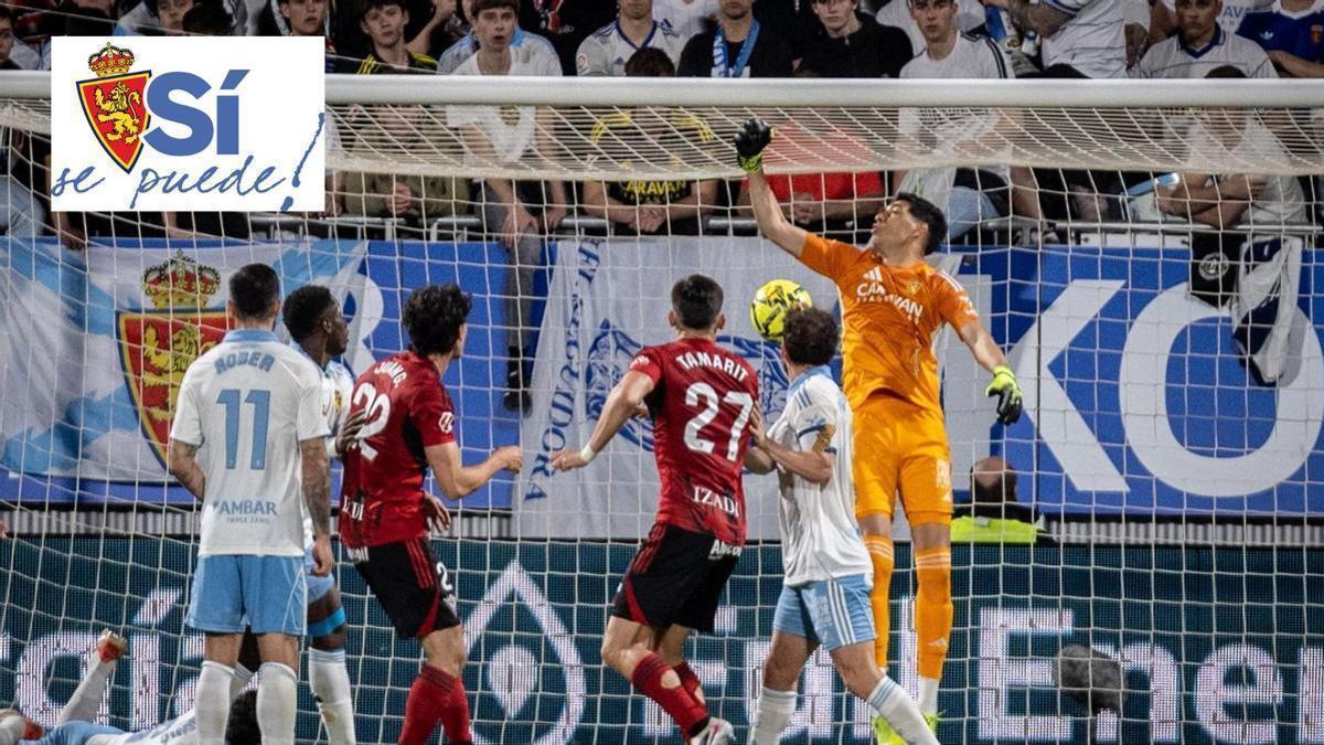 Andrada intenta parar un balón durante el duelo entre el Real Zaragoza y el Mirandés