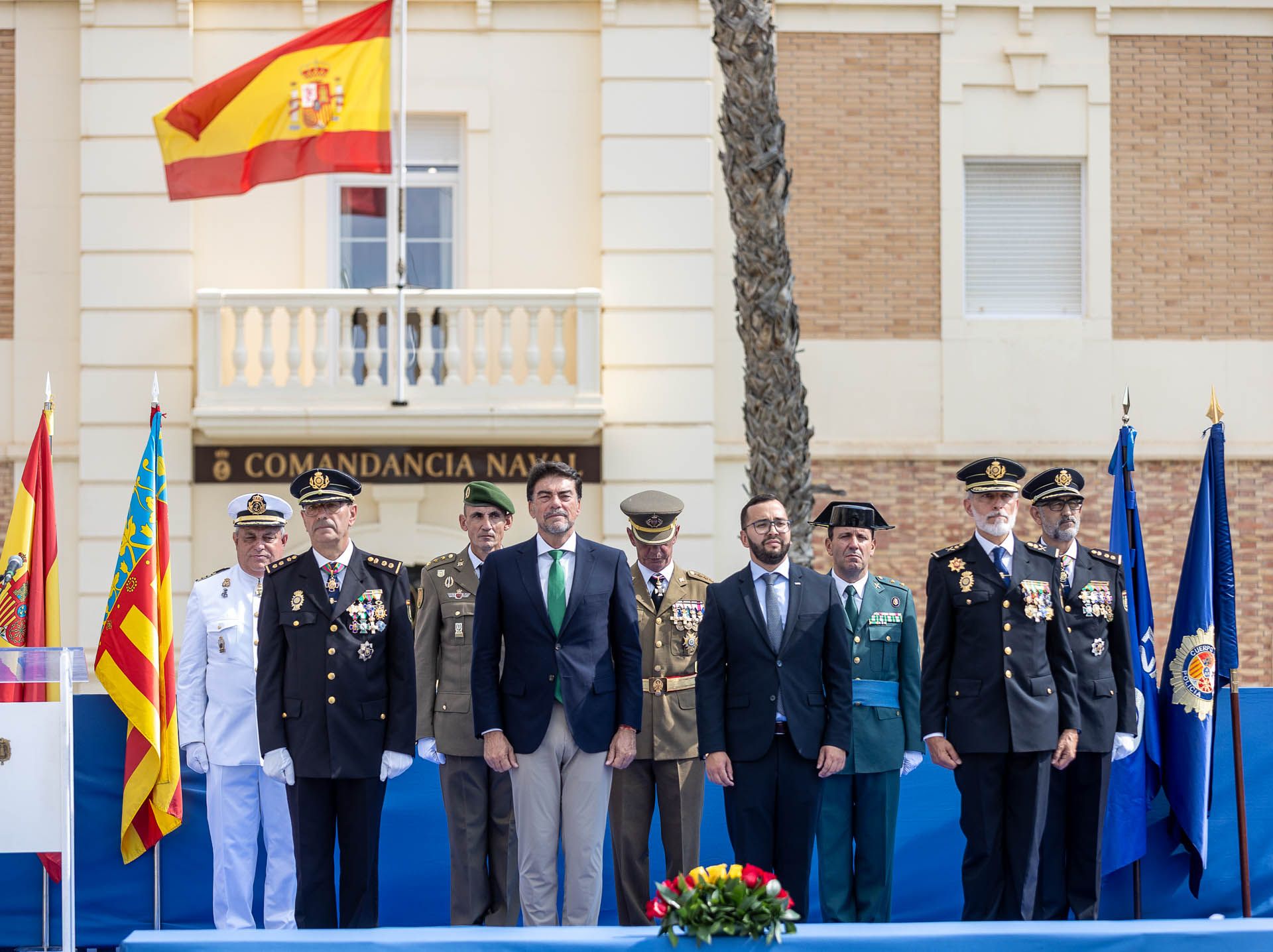 La Policía Nacional celebra en Alicante el día de su patrón