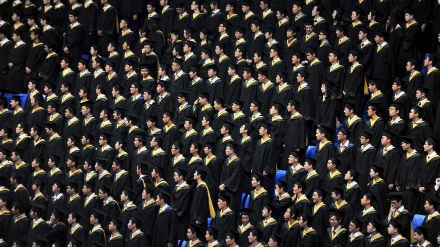 China reindustrializa su universidad mientras Europa busca la felicidad