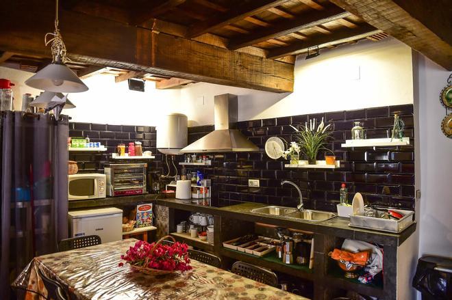 Fotogalería | El albergue de Oliva de Plasencia que reúne hasta nueve nacionalidades en la Vía de la Plata