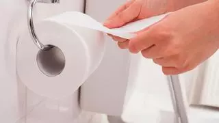La razón por la que la gente está dejando de usar papel higiénico: el sustituto que limpia mejor