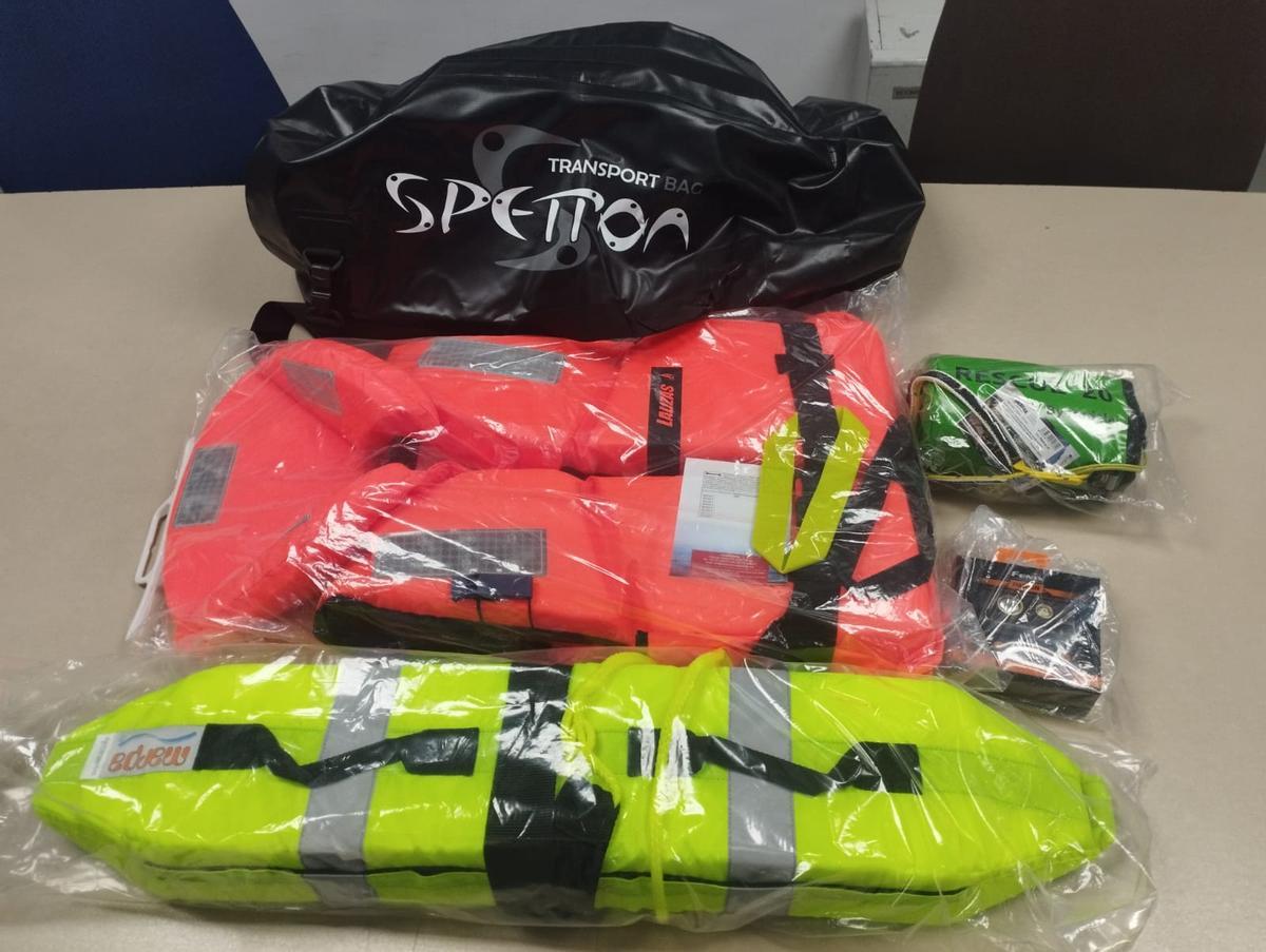 Equipo táctico de rescate al completo que ha recibido la Policía Local de València