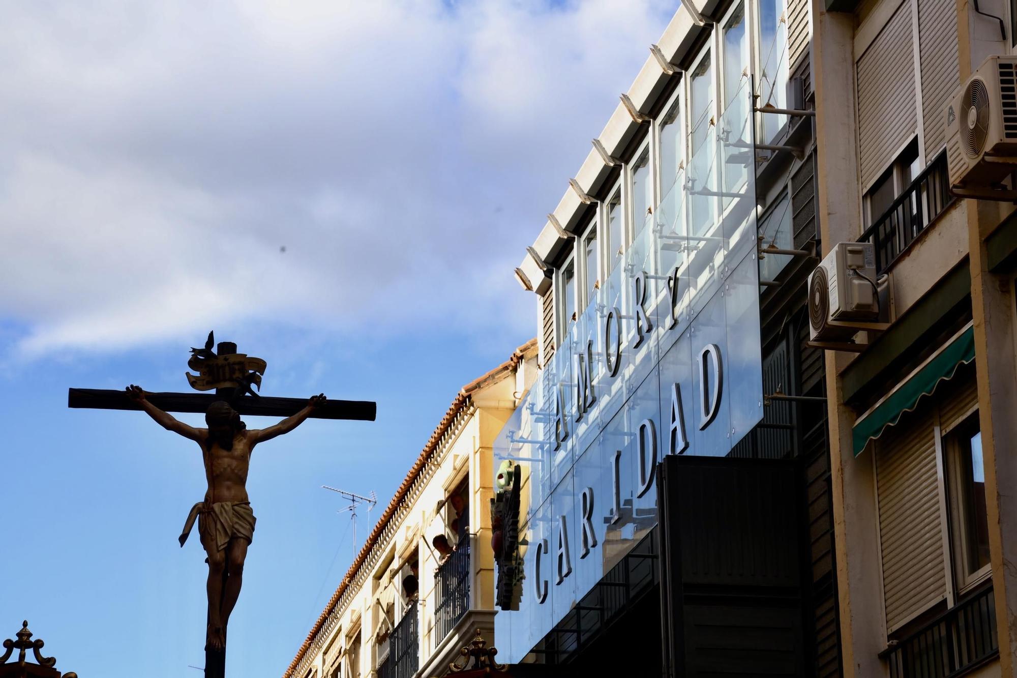 Amor y Caridad | Viernes Santo 2024