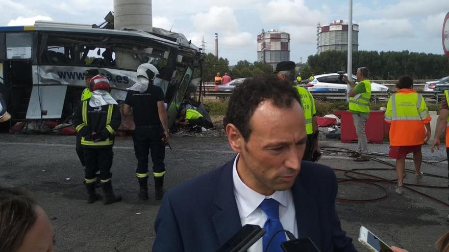 El autobús siniestrado en el brutal accidente de Avilés