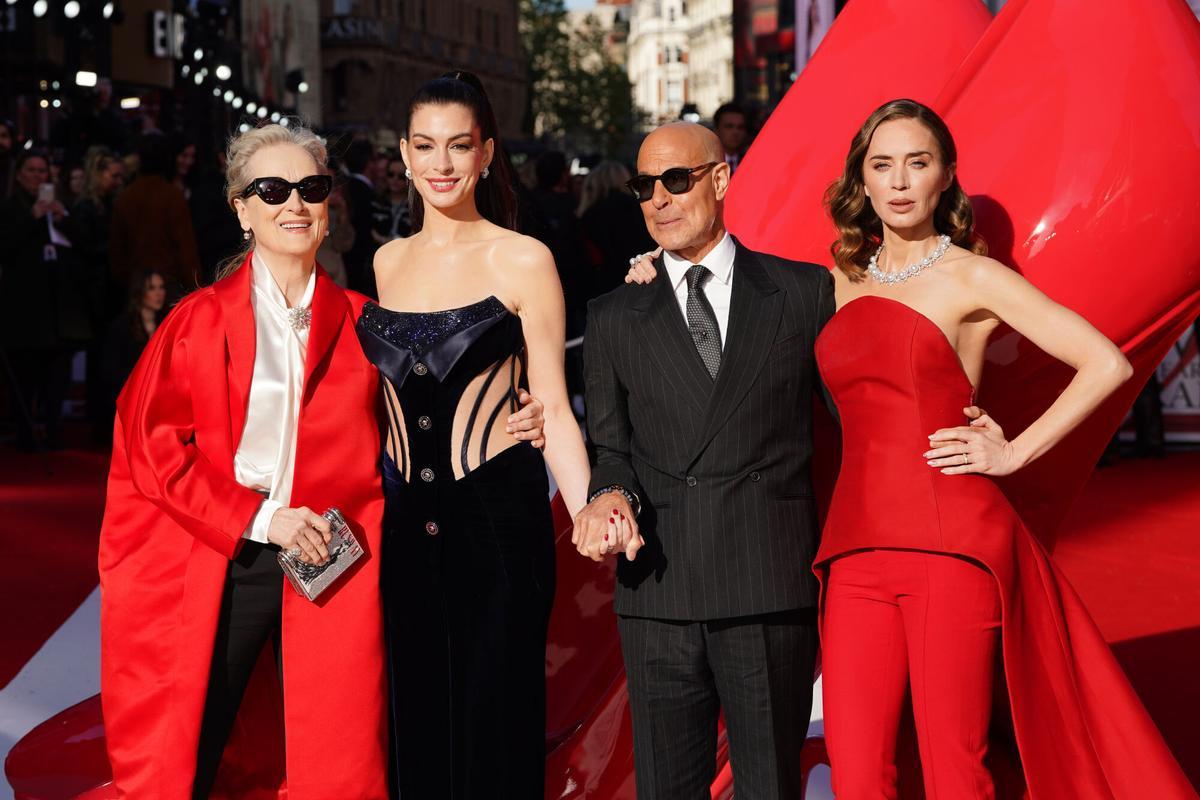 Los protagonistas de 'El diablo viste de Prada': Meryl Streep, Anne Hathaway, Stanley Tucci y Emily Blunt, en la 'premiere' de la secuela, en Londres, el 22 de abril.