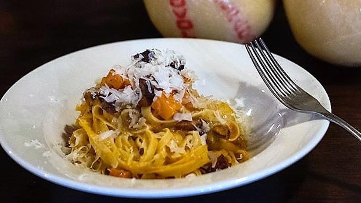 'Tagliatelle' con salsa de calabaza, panceta y provolone picante del restaurante Algrano