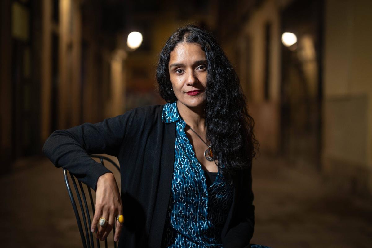 La escritora Alma Delia Murillo, fotografiada en Barcelona antes de la entrevista