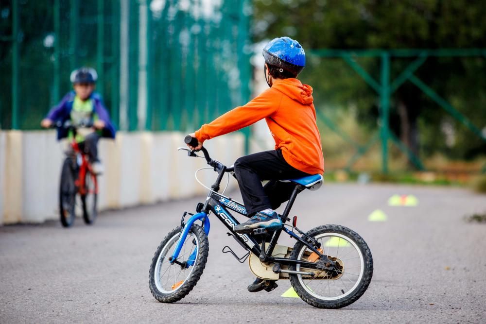 Por segundo año la escuela de iniciación al triatlón abre sus puertas a una ilusionante temporada de formación