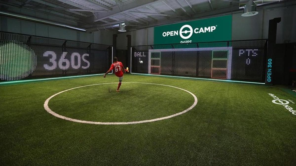 Imagen virtual de un juego de fútbol que se podrá practicar en el Open Camp.