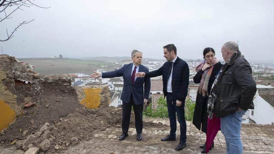 La Diputación de Córdoba financia con 60.000 euros la reparación urgente de la muralla de Castro del Río tras el temporal