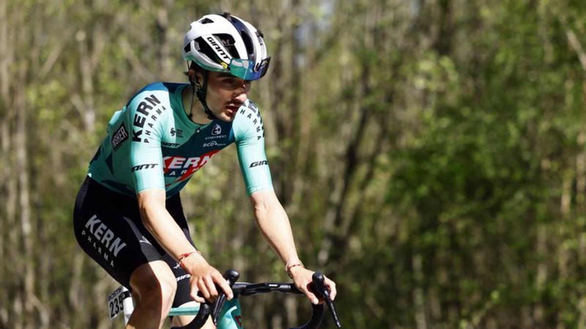 César Pérez, en una prueba de esta temporada con el Kern Pharma