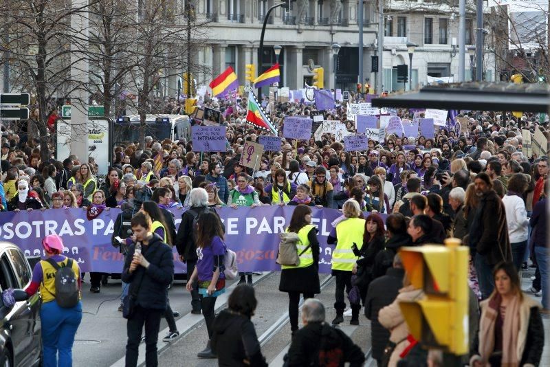 Fotogalería del 8-M en Zaragoza