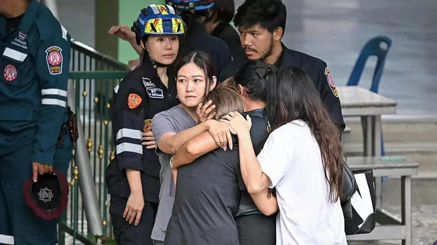 Ocho muertos y 15 heridos en un tiroteo en una escuela de Tailandia a manos de un estudiante de secundaria