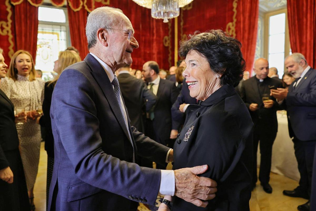 De la Torre con la embajadora en El Vaticano.