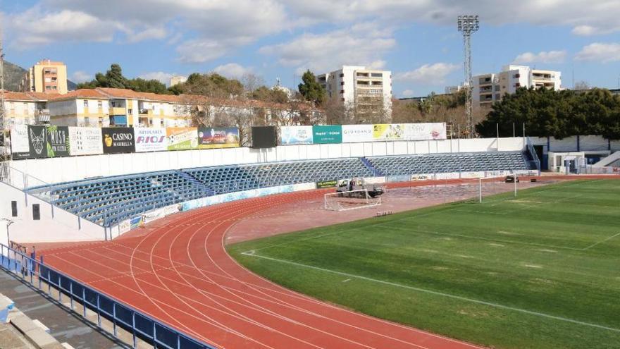 Vista del gol norte del Estadio Municipal Antonio Lorenzo Cuevas, en Marbella.