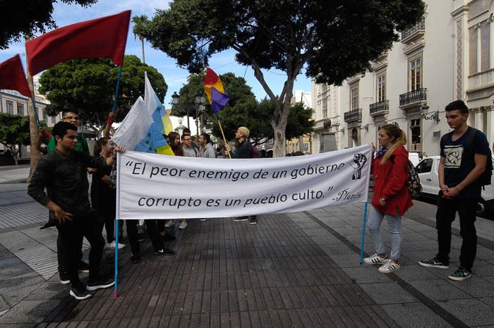 MANIFESTACION ENCONTRA DE LA LOMCE