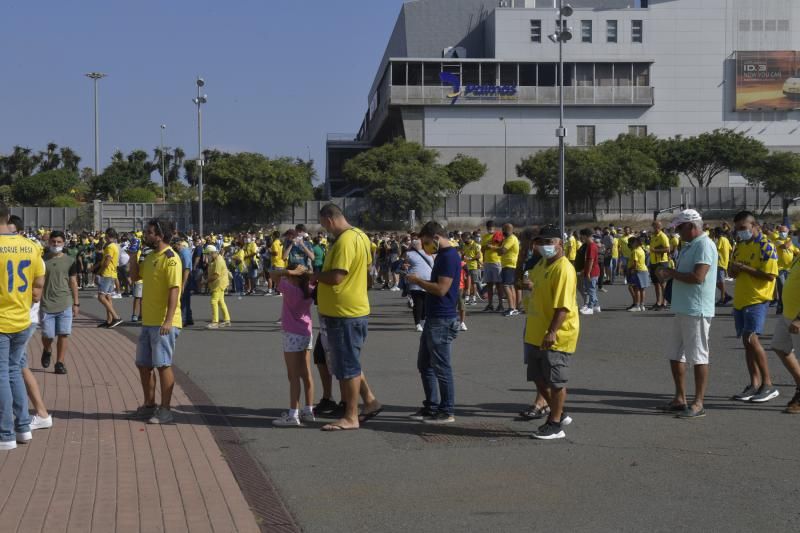 Ambiente durante el derbi en el Estadio de Gran Canaria