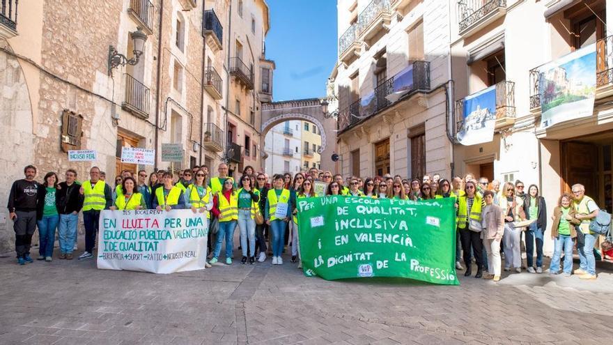 Goteras, temperaturas extremas y falta de personal: identifican 65 deficiencias en una docena de centros educativos de la Vall d'Albaida