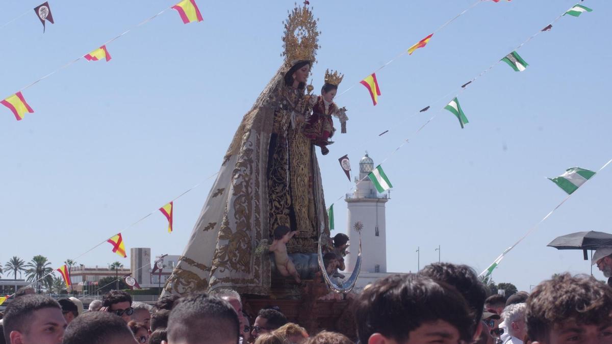 Procesión marítima Carmen de la Virgen del Carmen Coronada de El Perchel